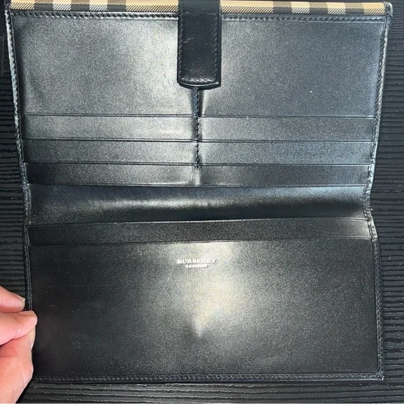 Burberry Beige and Black Plaid Clutch - Picture 4 of 6